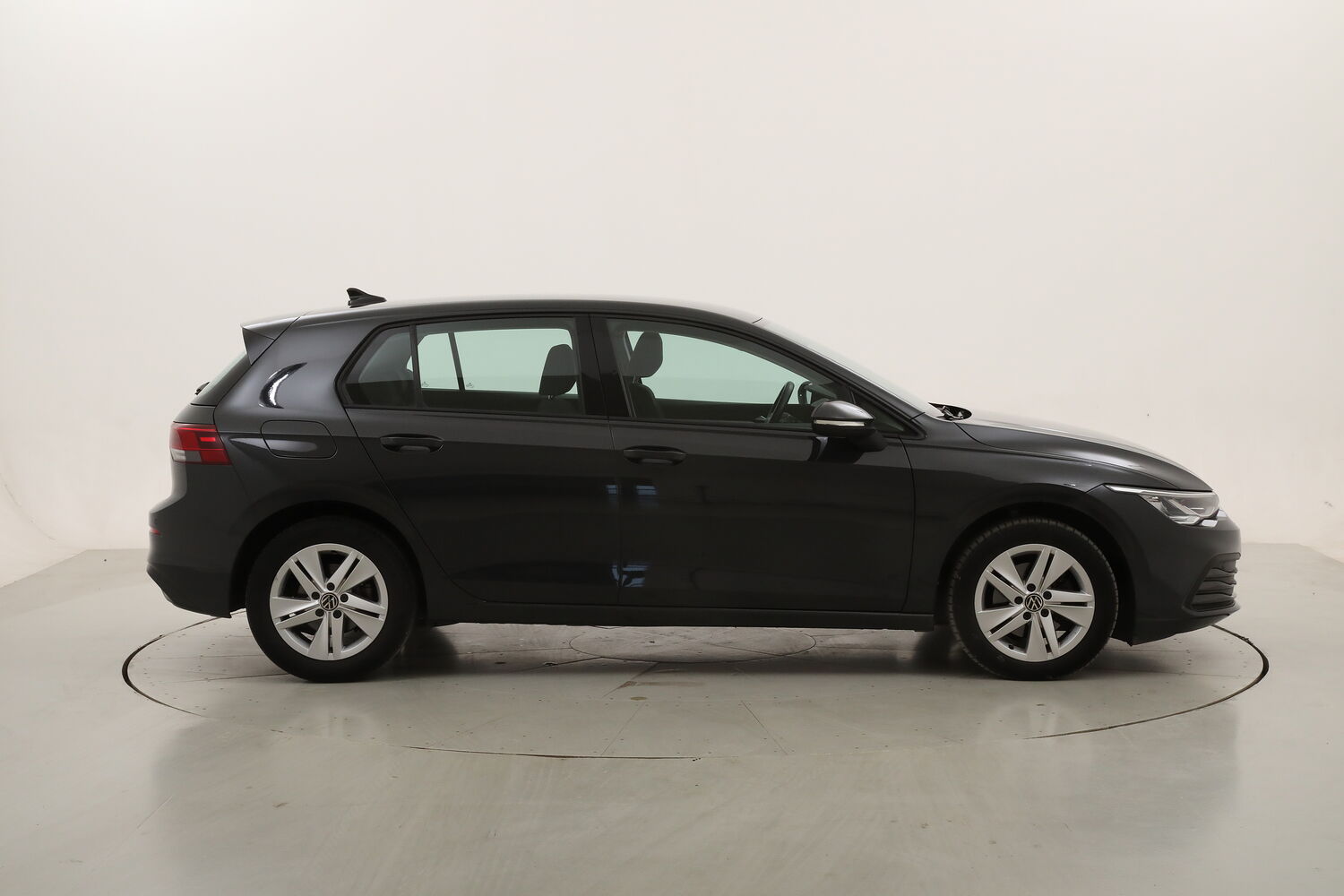 Volkswagen Golf Life DSG usata del 2023 con 119.400 km