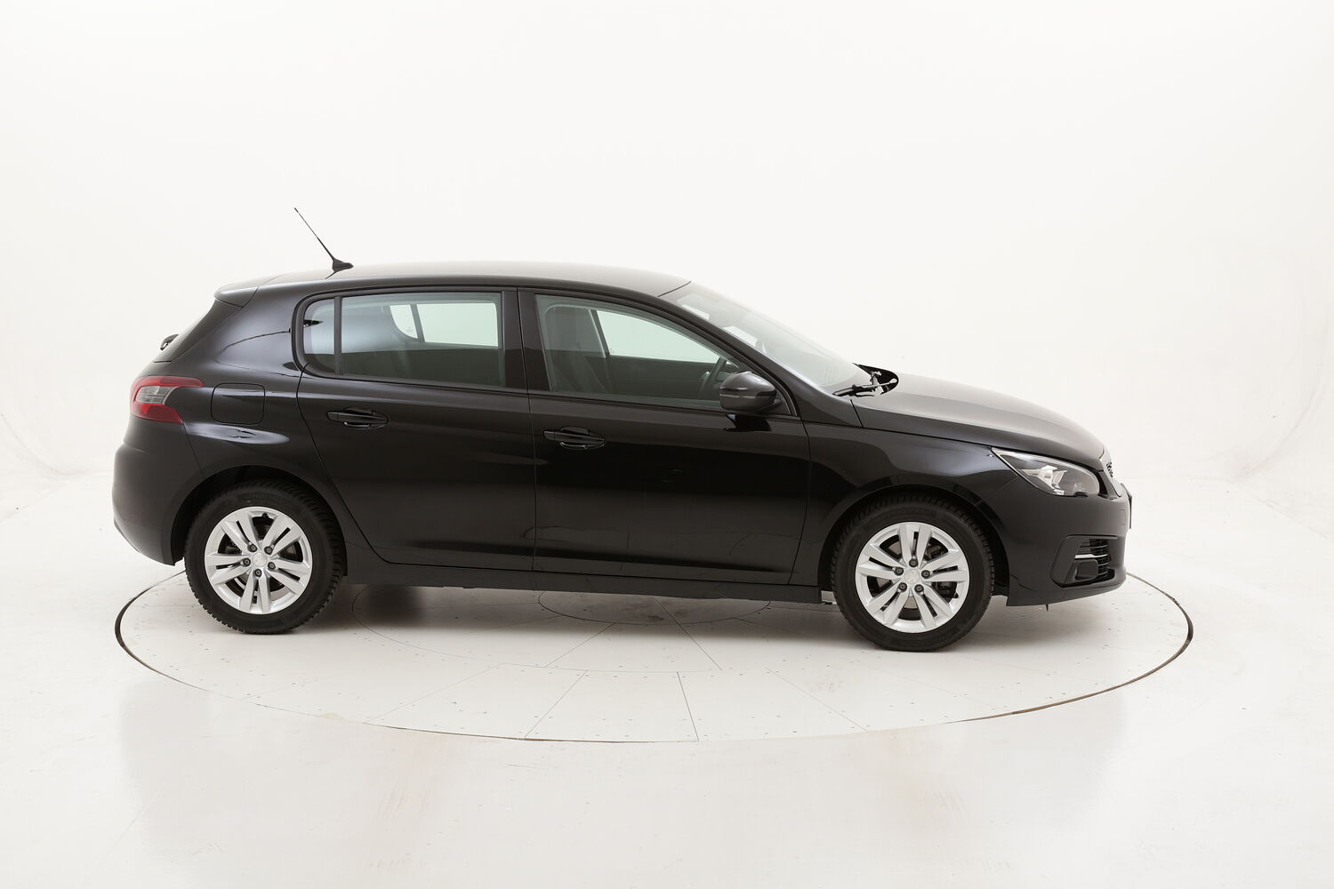 Peugeot 308 Business EAT8 usata del 2019 con 19.175 km