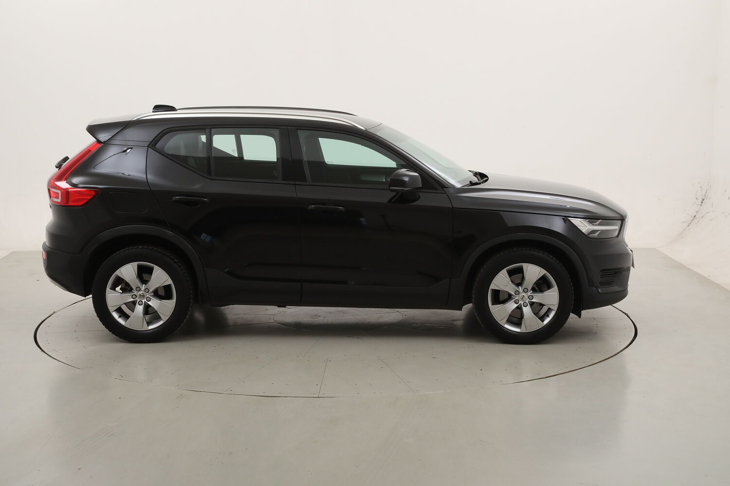 Volvo XC40 D4 Business Plus Geartronic AWD usata del 2020 con 115.747 km