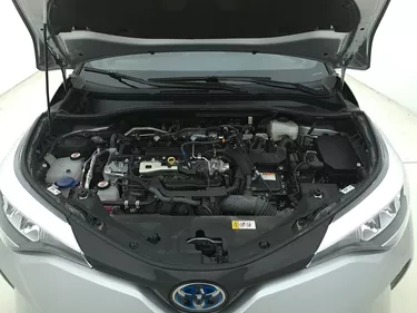 Toyota C-HR Hybrid Morebusiness 2.0 Full Hybrid 184CV Automatico Vano motore