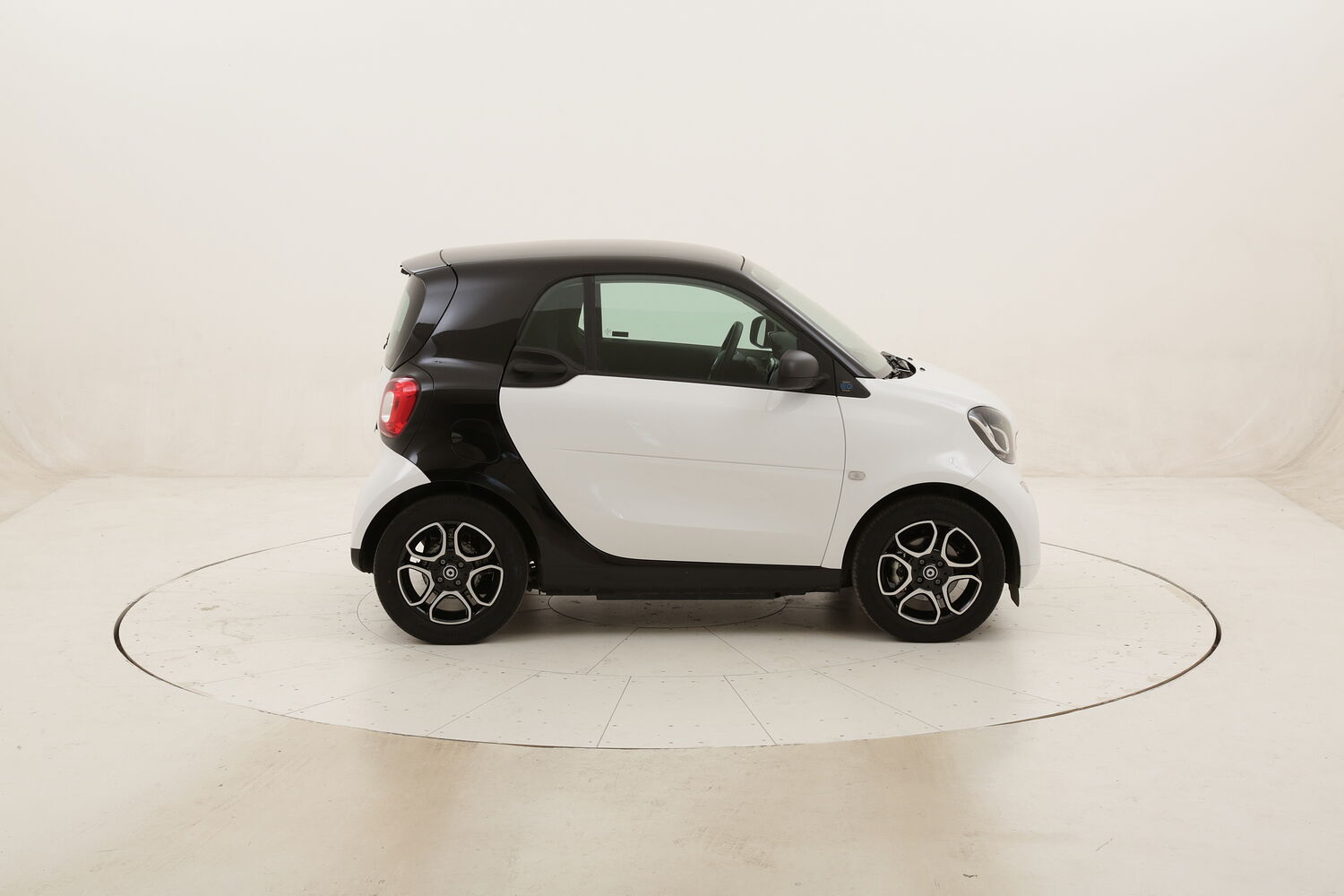 Smart Fortwo EQ Passion usata del 2019 con 3.613 km