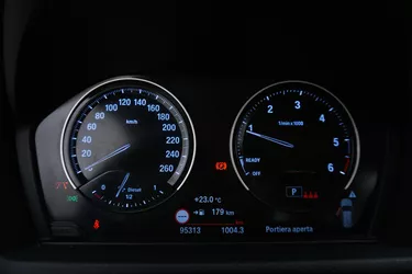 BMW X1 18d sDrive Business Advantage 2.0 Diesel 150CV Automatico Interni