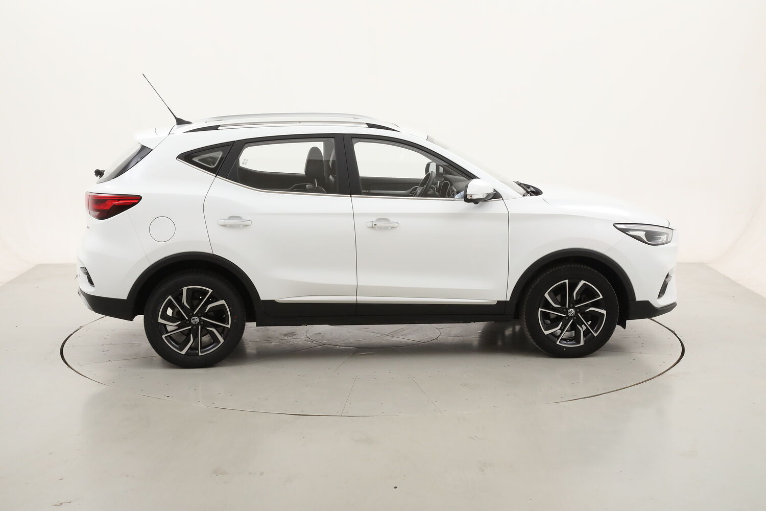 MG ZS Luxury usata del 2022 con 76.006 km