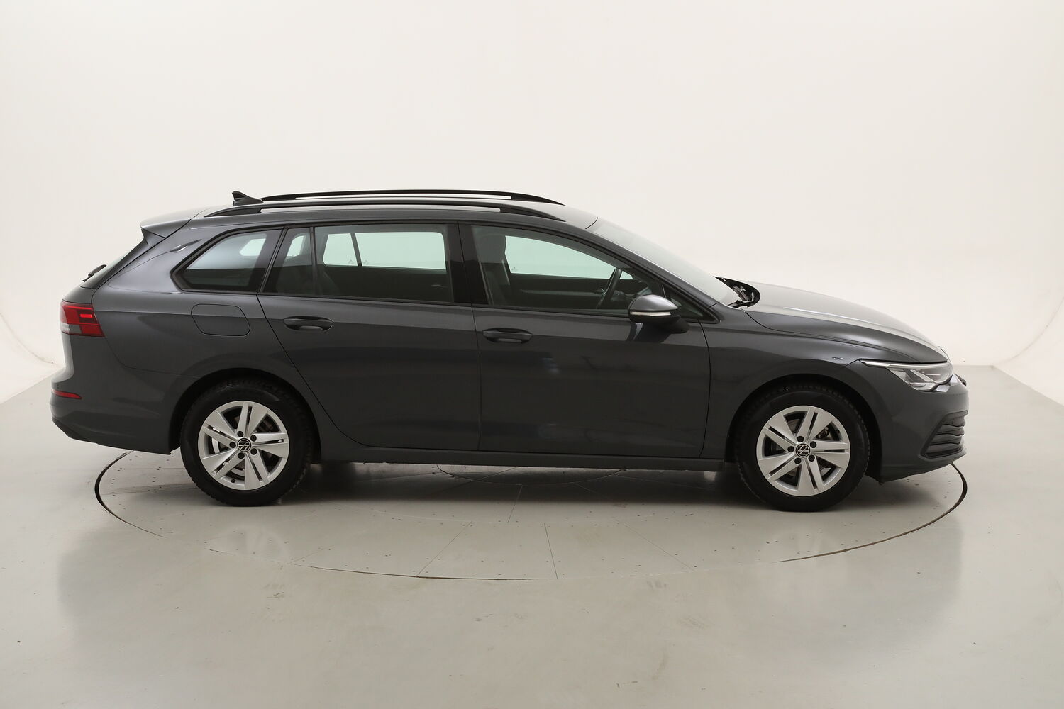 Volkswagen Golf Variant Variant Life DSG usata del 2021 con 72.875 km