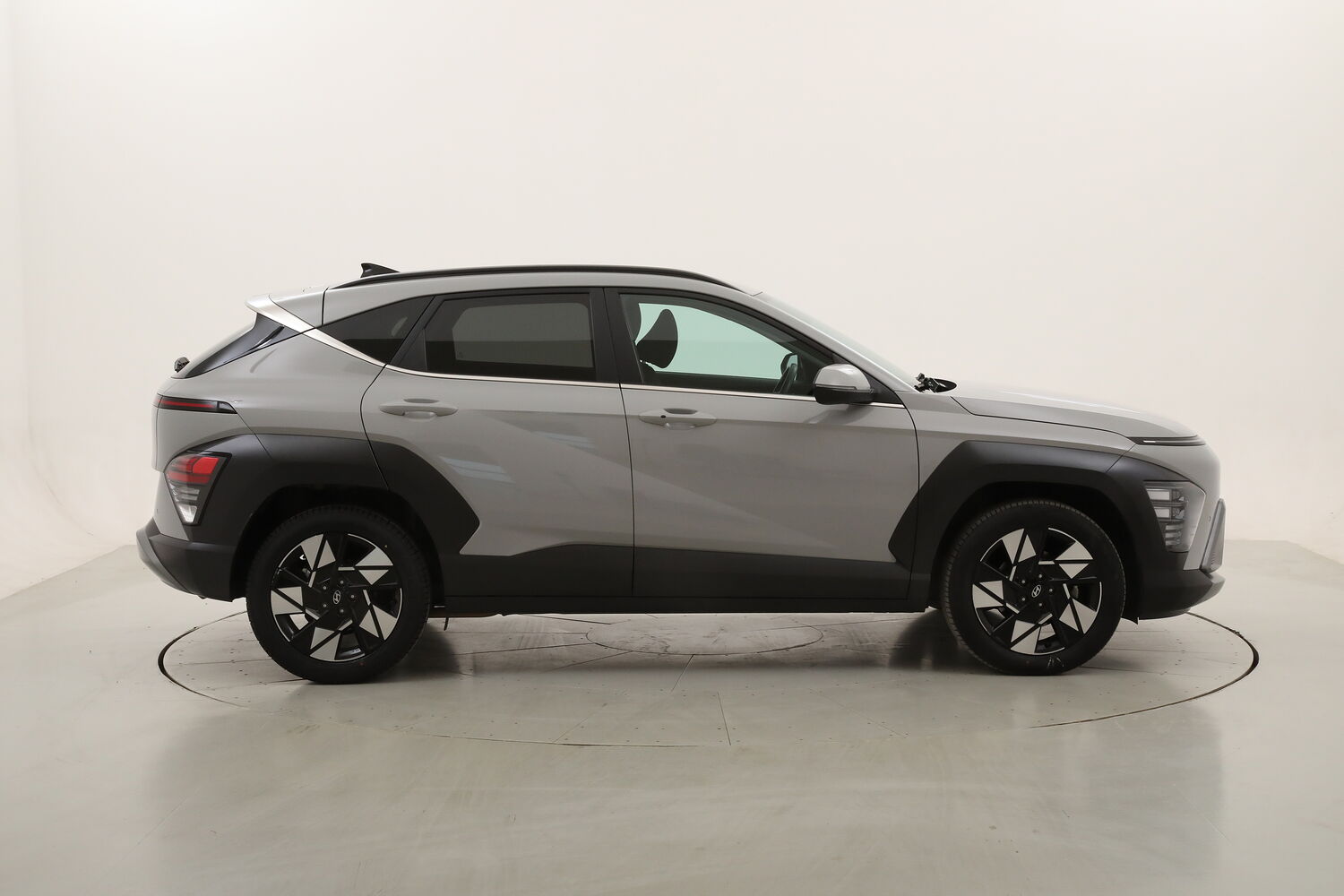 Hyundai Kona Hybrid XLine DCT usata del 2024 con 57.038 km