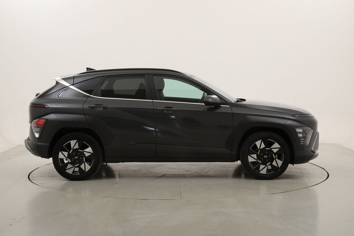 Hyundai Kona Hybrid XLine DCT usata del 2024 con 26.746 km