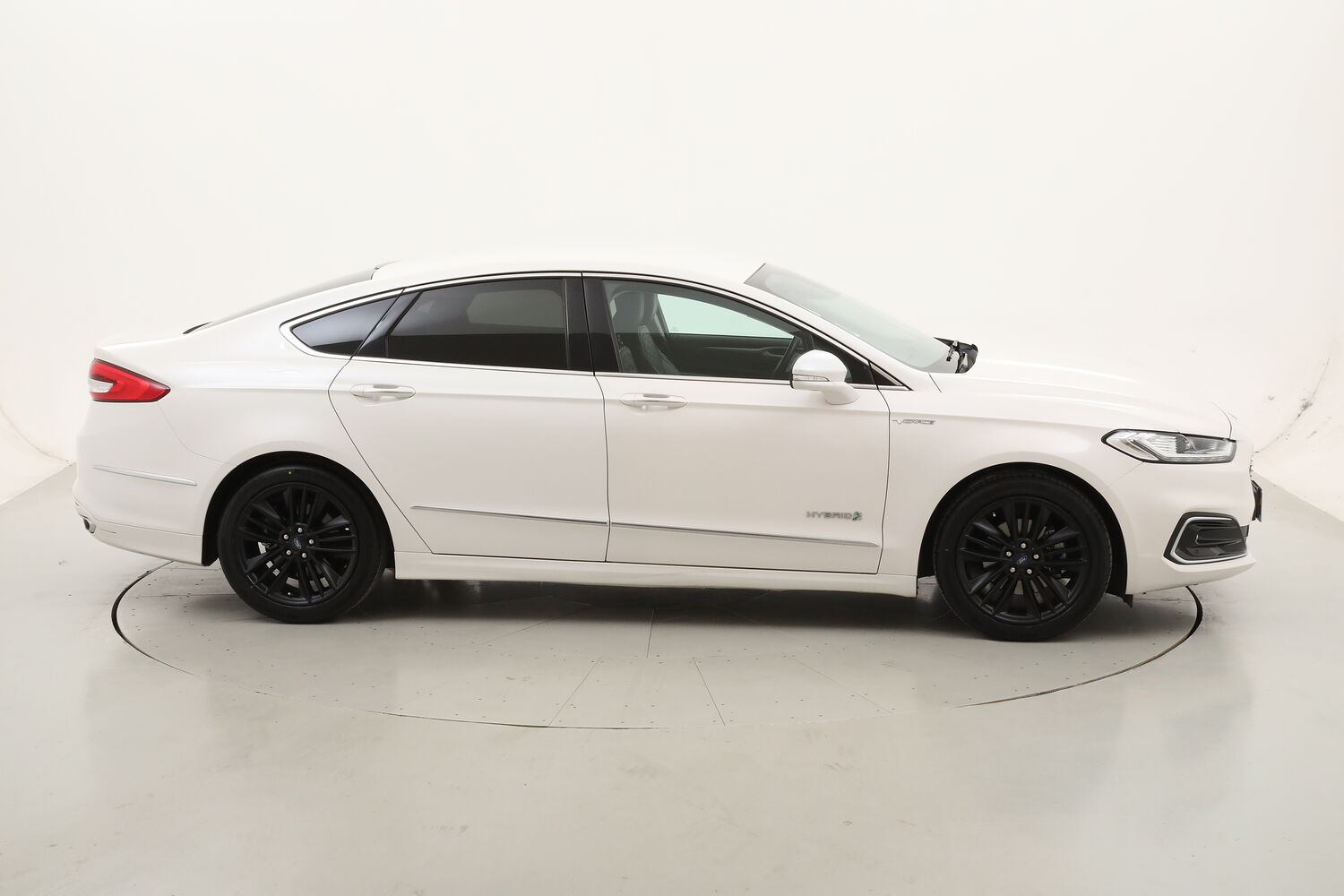 Ford Mondeo Hybrid Vignale usata del 2019 con 48.614 km