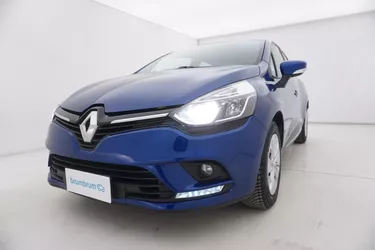Renault Clio Energy Business 1.5 Diesel 90CV Manuale Visione frontale