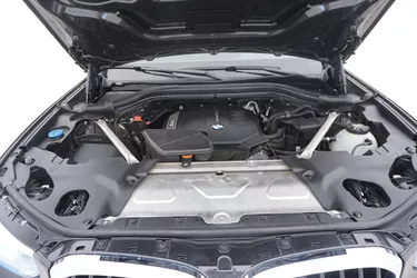 BMW X3 18d sDrive Business Advance 2.0 Diesel 150CV Automatico Vano motore