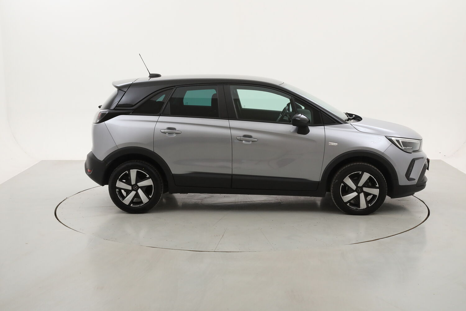 Opel Crossland Edition AT6 usata del 2021 con 44.131 km