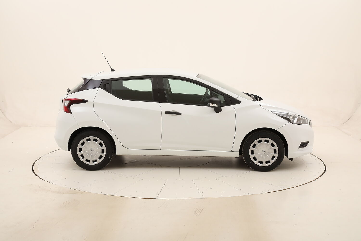 Nissan Micra usata del 2018 con 62.428 km
