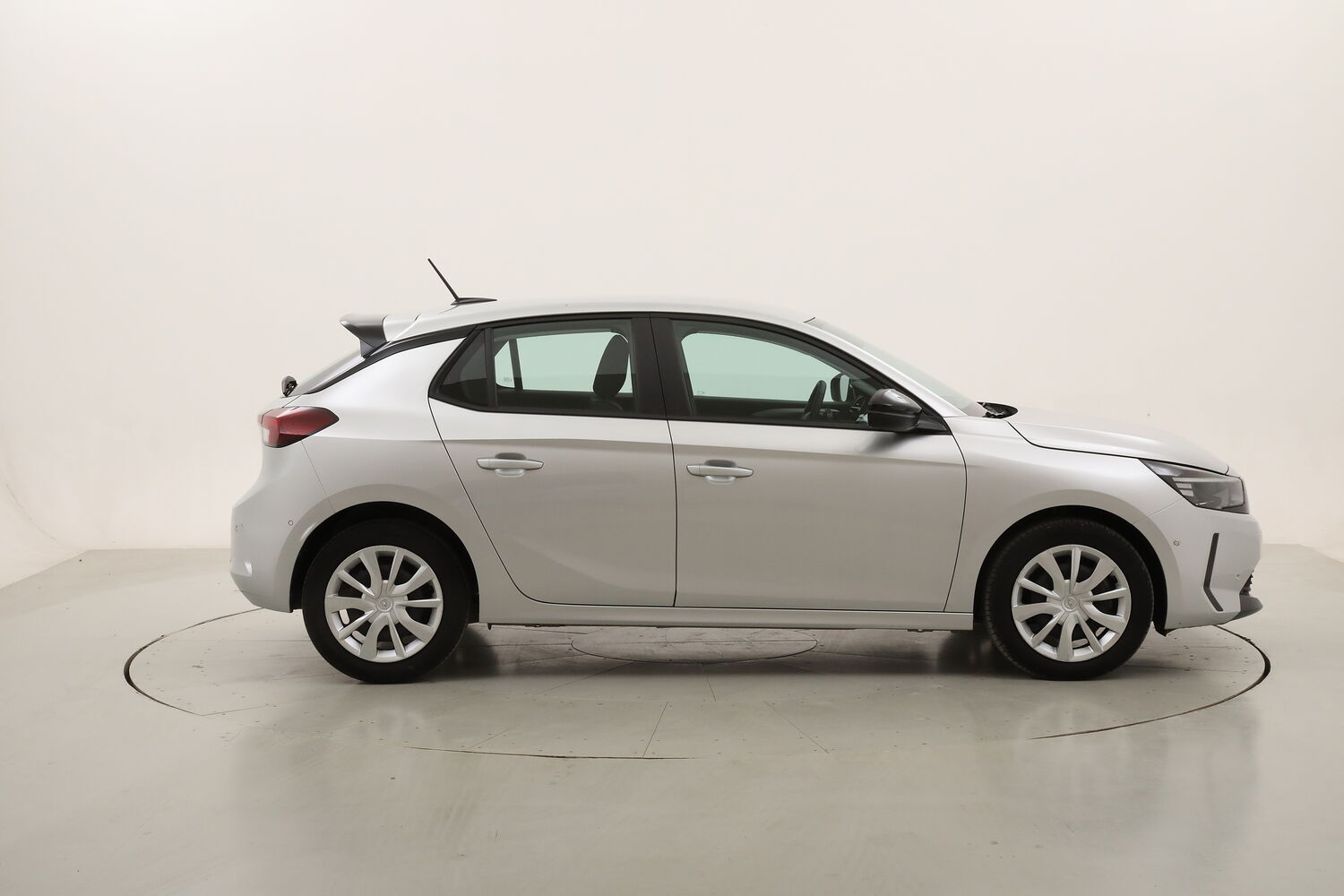 Opel Corsa Edition usata del 2025 con 25.184 km