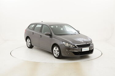 Peugeot 308 SW Business usata del 2016 con 108.451 km