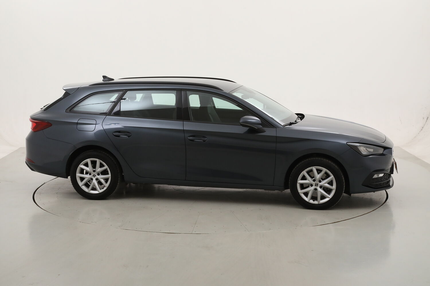 Seat Leon ST Style usata del 2023 con 65.780 km