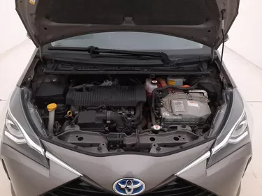 Toyota Yaris Hybrid Active 1.5 Full Hybrid 101CV Automatico Vano motore