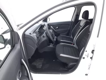 Dacia Sandero Stepway 1.5 Diesel 90CV Manuale Sedili
