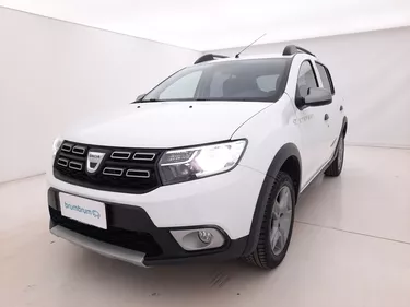 Dacia Sandero Stepway 1.5 Diesel 90CV Manuale Visione frontale