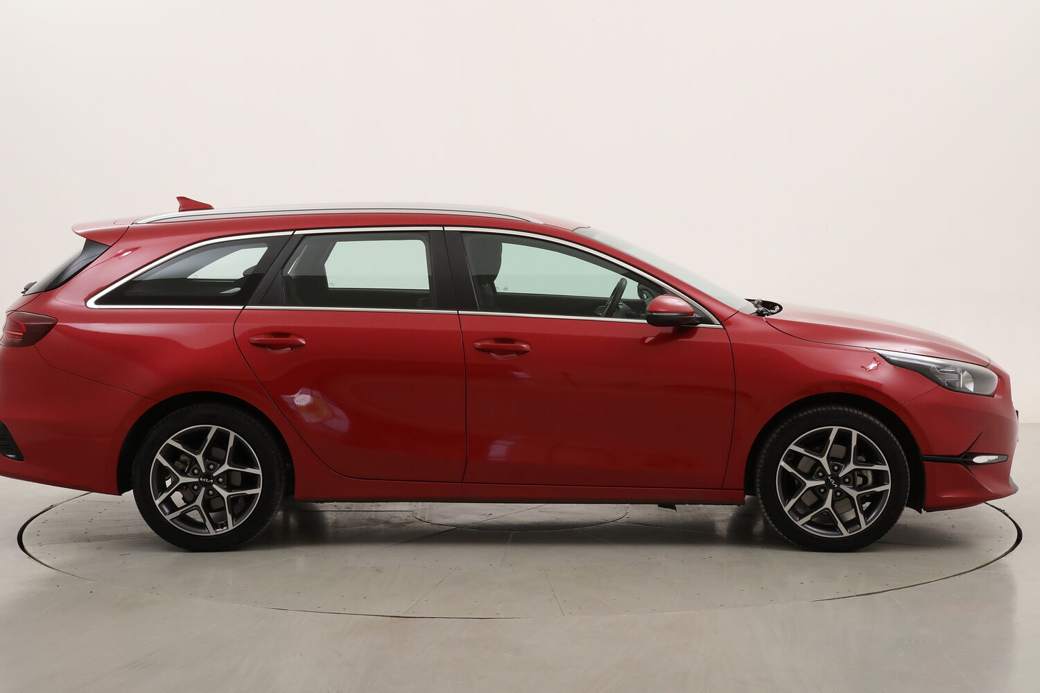 Kia Ceed SWSW Business usata del 2023 con 38.639 km