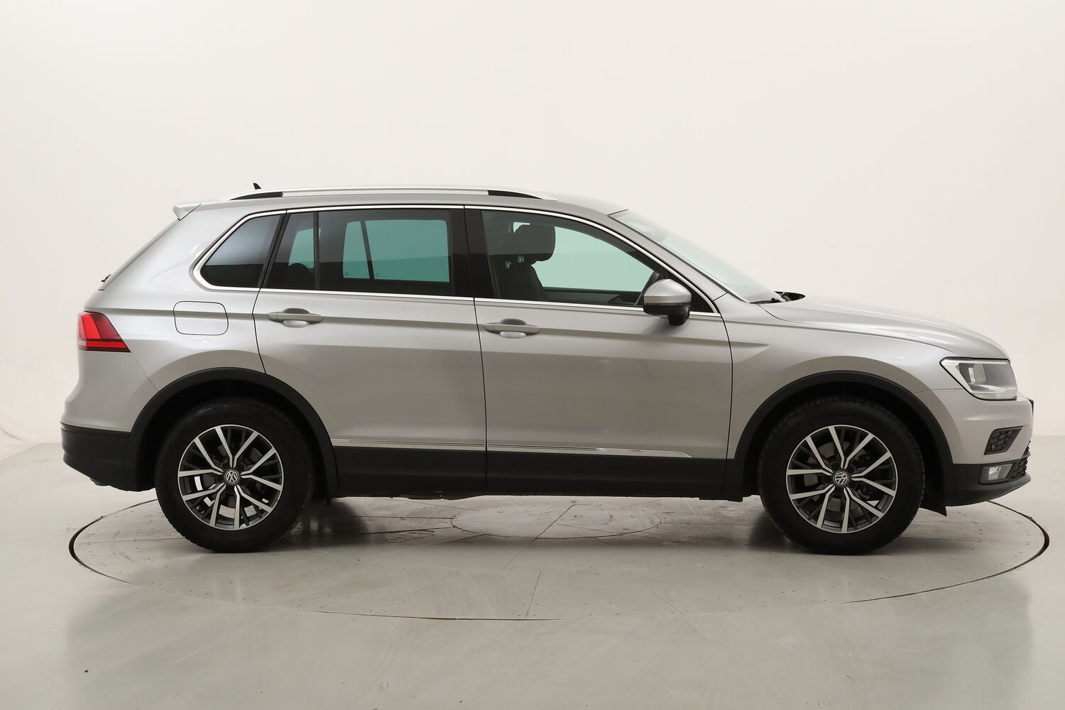 Volkswagen Tiguan Business DSG usata del 2019 con 110.487 km