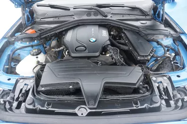 BMW Serie 1 118d Business 2.0 Diesel 150CV Automatico Vano motore