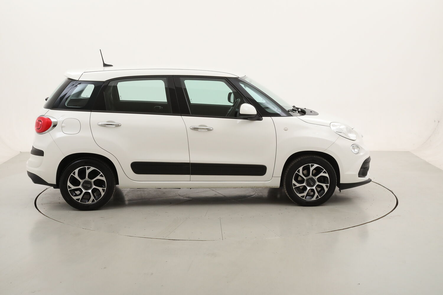 Fiat 500L Mirror Dualogic usata del 2021 con 98.468 km
