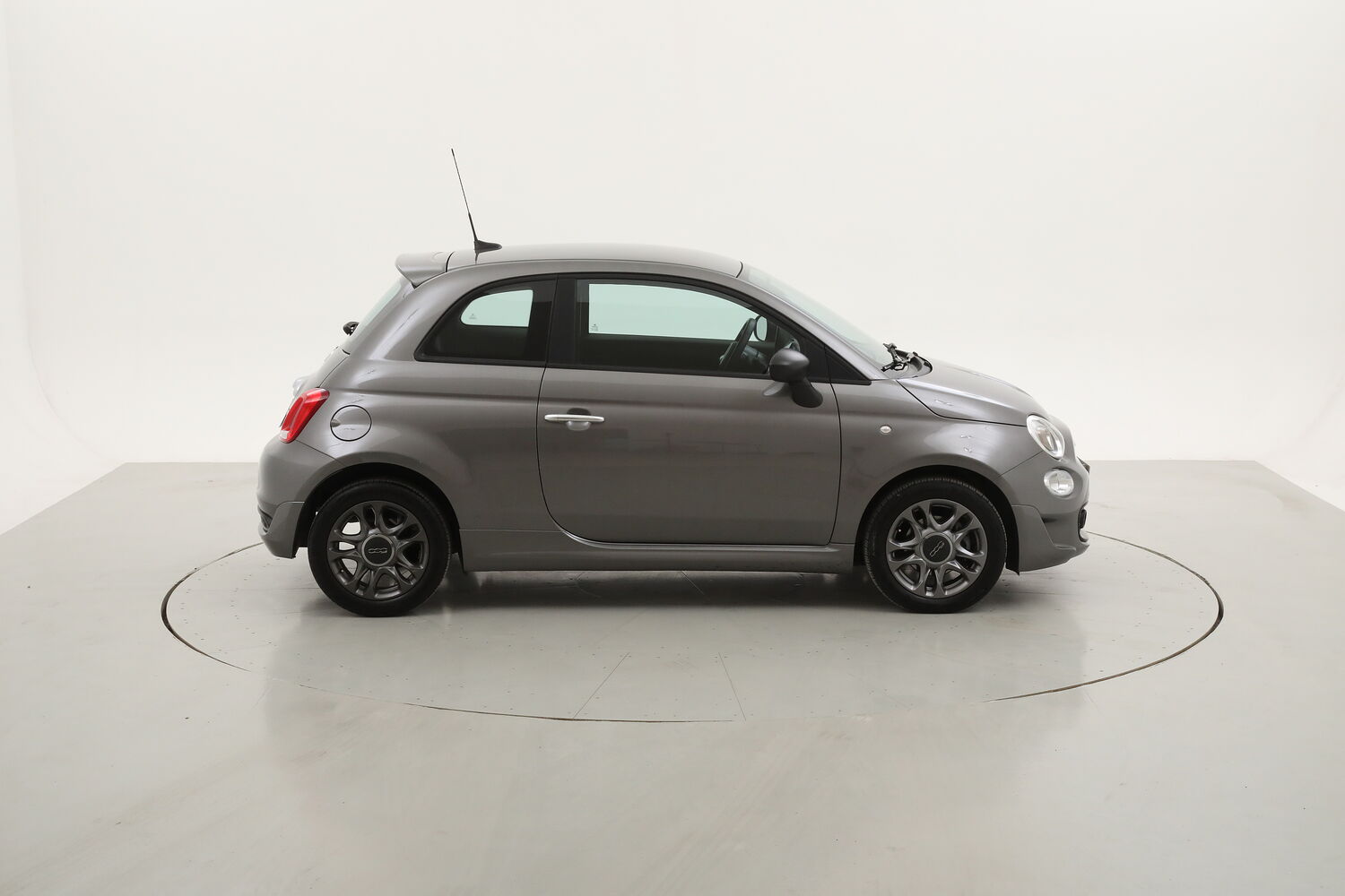 Fiat 500 Hybrid Connect usata del 2021 con 6.371 km