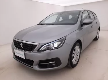 Peugeot 308 SW Active Business EAT8 1.5 Diesel 131CV Automatico Visione frontale