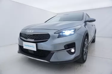 Kia XCeed High Tech DCT 1.6 Plug-In Hybrid 141CV Automatico Visione frontale