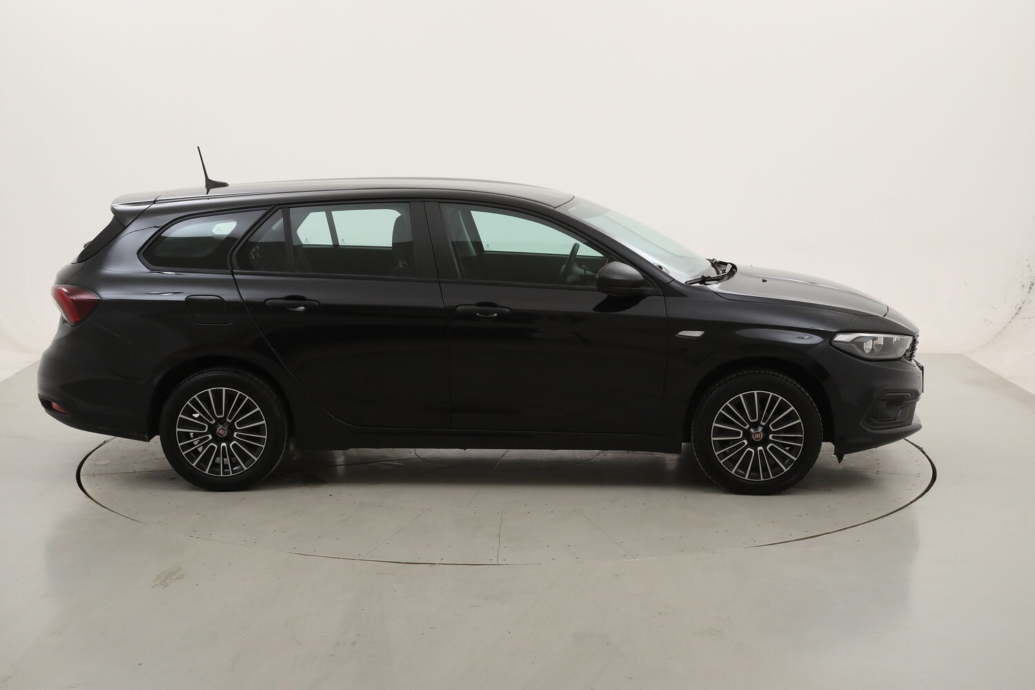 Fiat Tipo SW 1.0 usata del 2023 con 64.739 km