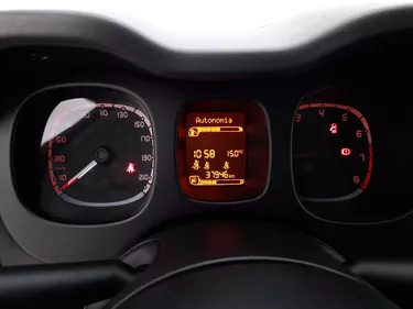 Fiat Panda Hybrid City Life 1.0 Mild Hybrid 70CV Manuale Interni