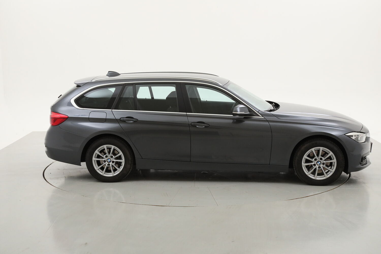 BMW Serie 3 320d Touring Business Advantage xDrive usata del 2019 con 105.309 km