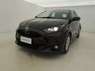 Toyota Yaris Hybrid Business 1.5 Full Hybrid 101CV Automatico Visione frontale