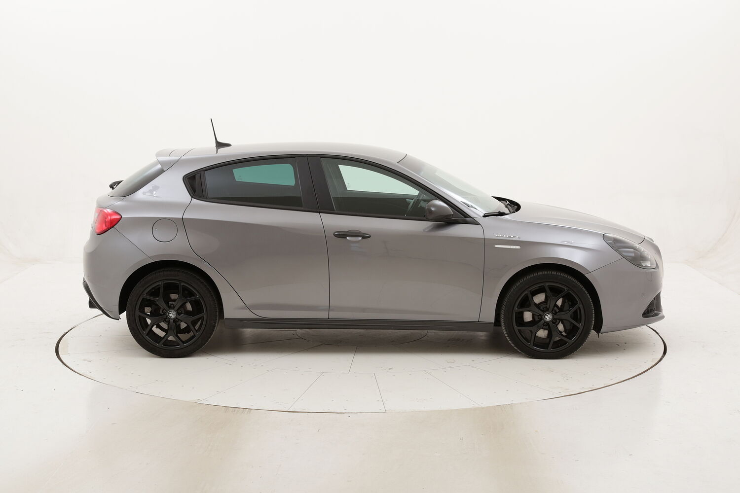 Alfa Romeo Giulietta Veloce Carbon Edition usata del 2020 con 18.155 km