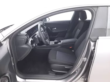 Mercedes CLA 180d Shooting Brake Business Extra Auto 2.0 Diesel 116CV Automatico Sedili