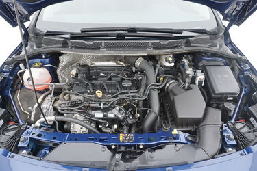 Vano motore di Opel Astra