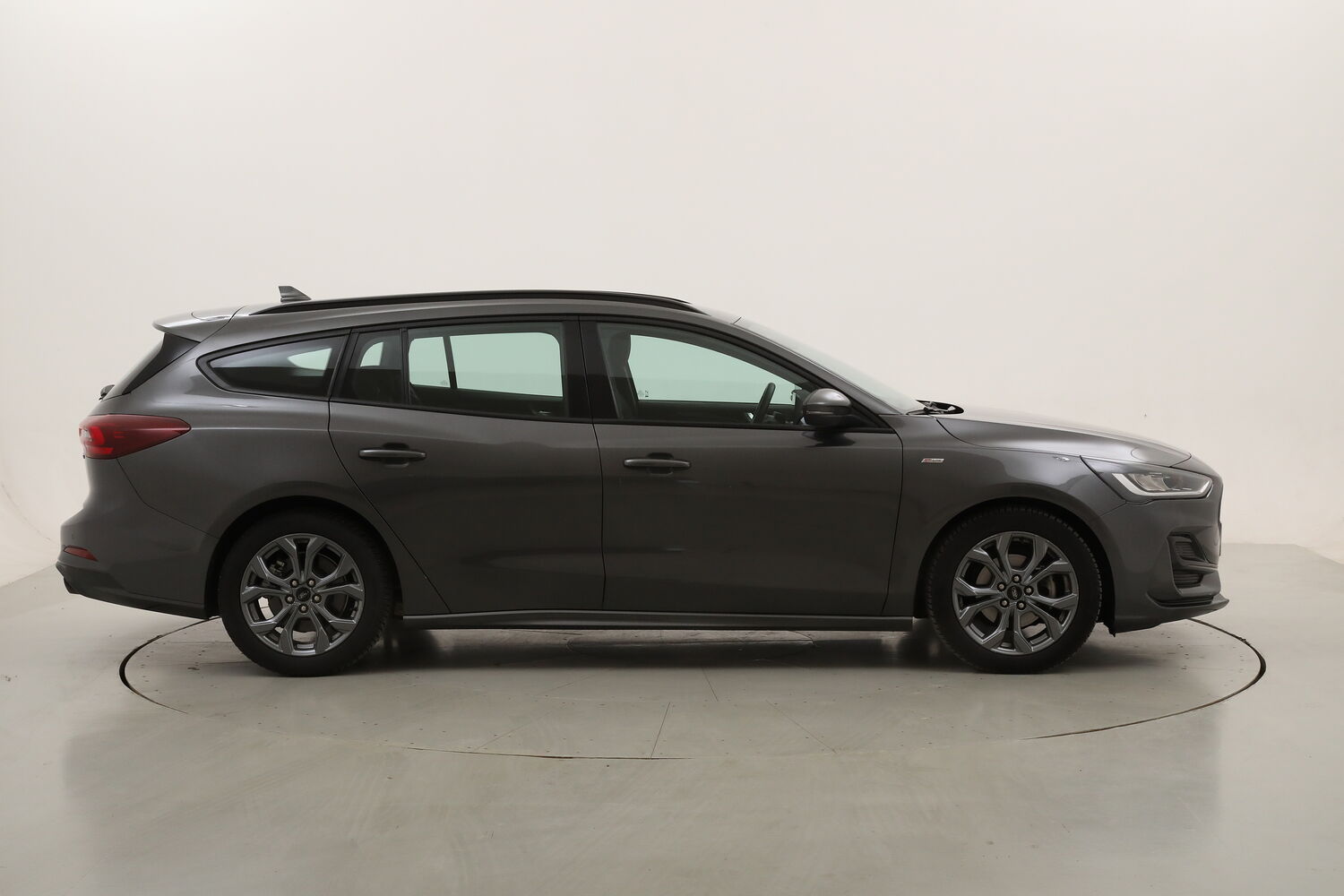 Ford Focus SW Hybrid ST-Line Powershift usata del 2023 con 81.079 km