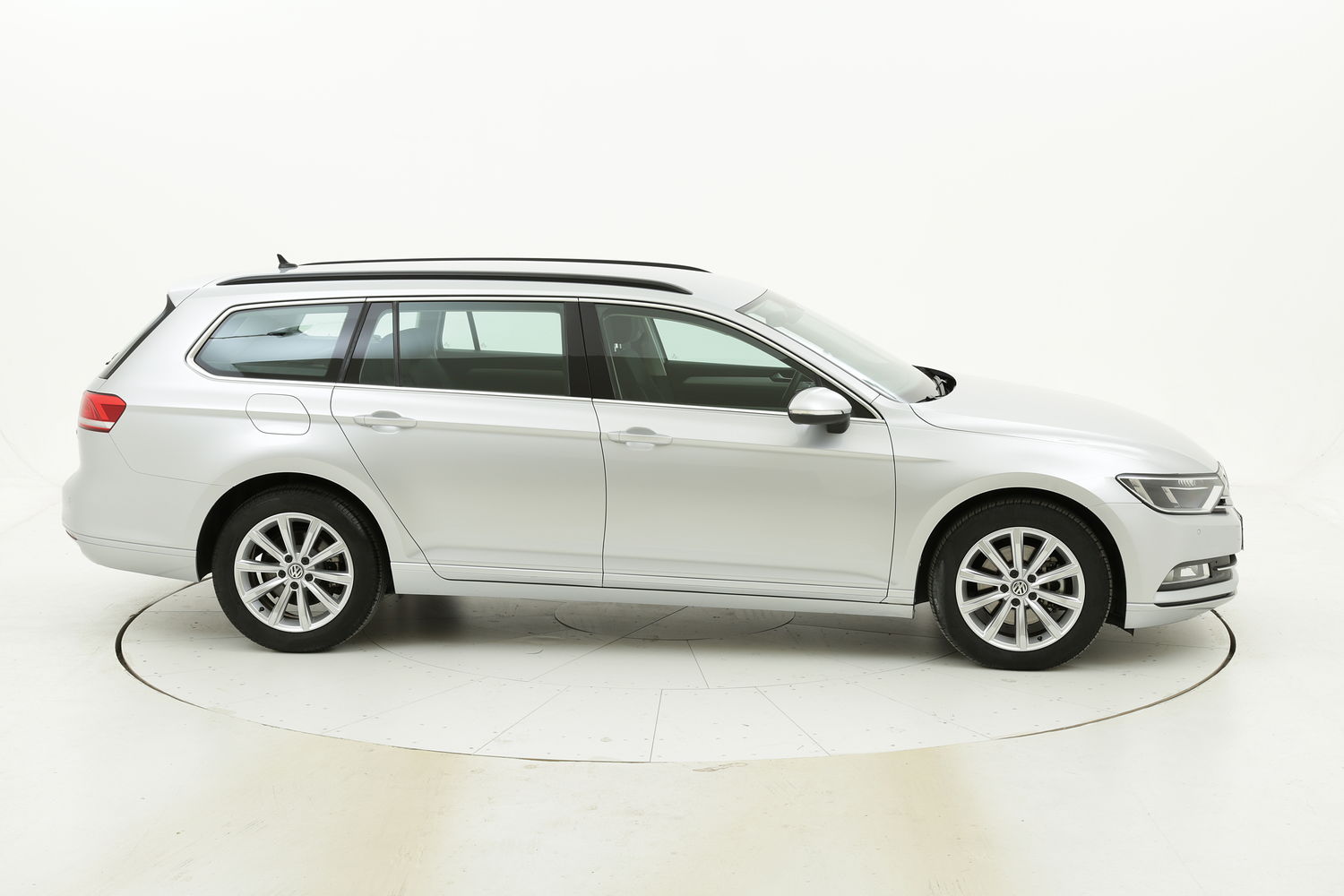 Volkswagen Passat usata del 2016 con 96.270 km