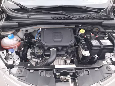 Lancia Ypsilon Hybrid Platino 1.0 Mild Hybrid 70CV Manuale Vano motore