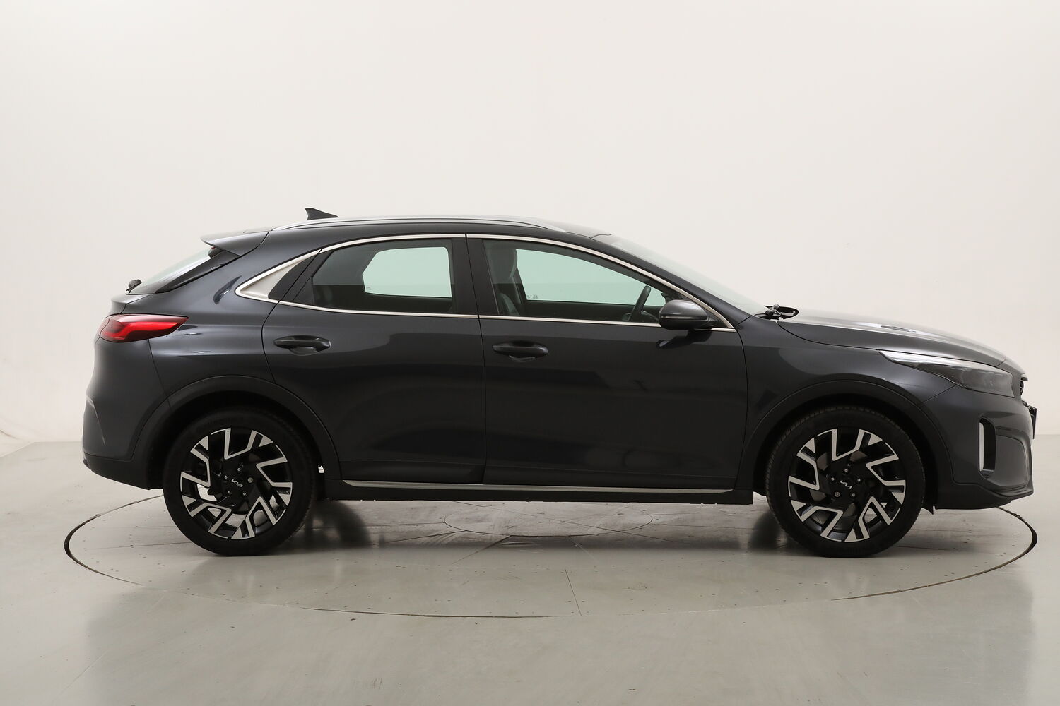 Kia XCeed MHEV Business usata del 2022 con 70.790 km