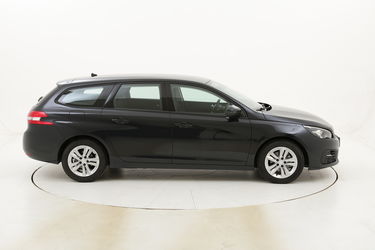 Peugeot 308 SW Business usata del 2019 con 43.881 km