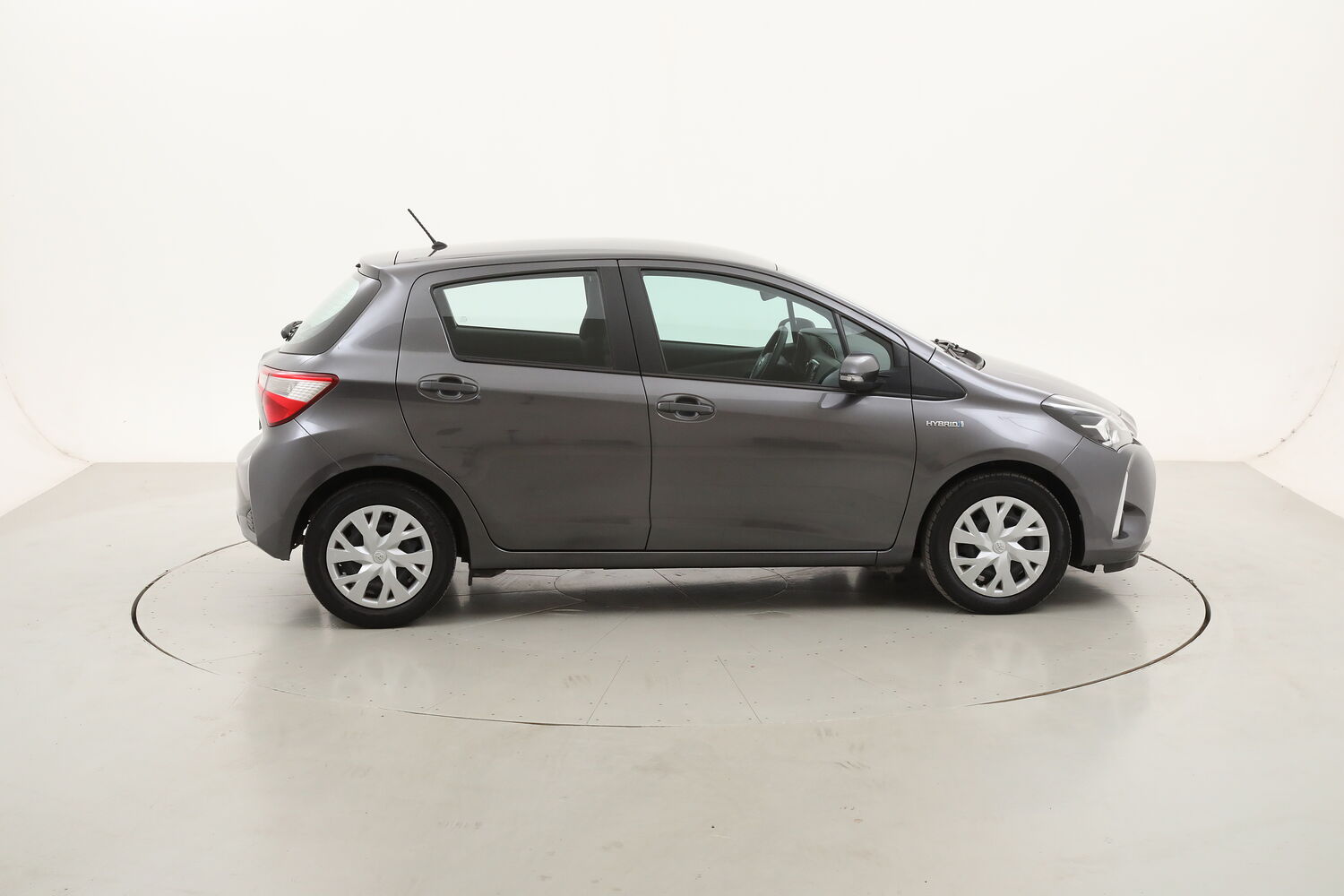 Toyota Yaris Hybrid Business usata del 2018 con 49.342 km