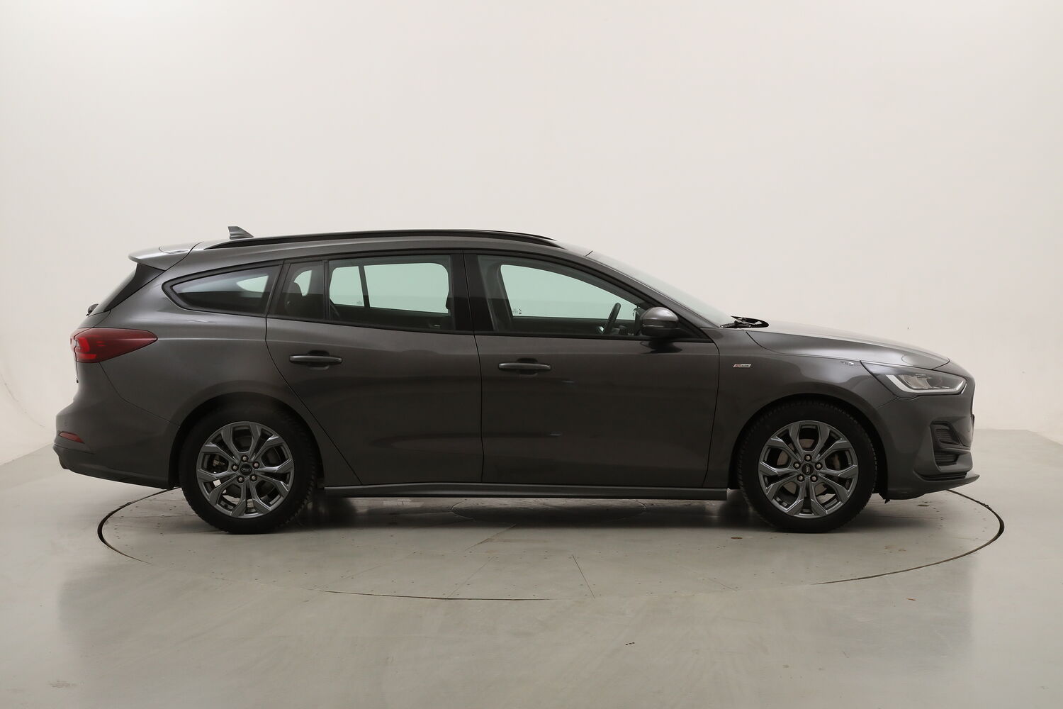 Ford Focus SW Hybrid ST-Line usata del 2023 con 117.936 km