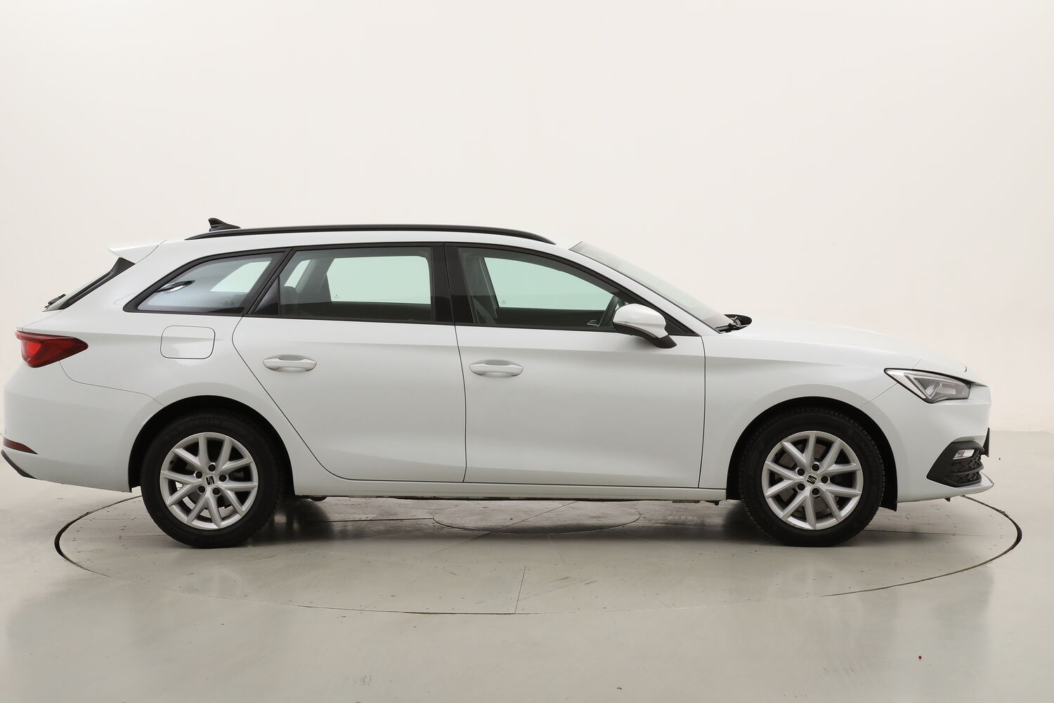 Seat Leon ST Style DSG usata del 2021 con 121.551 km