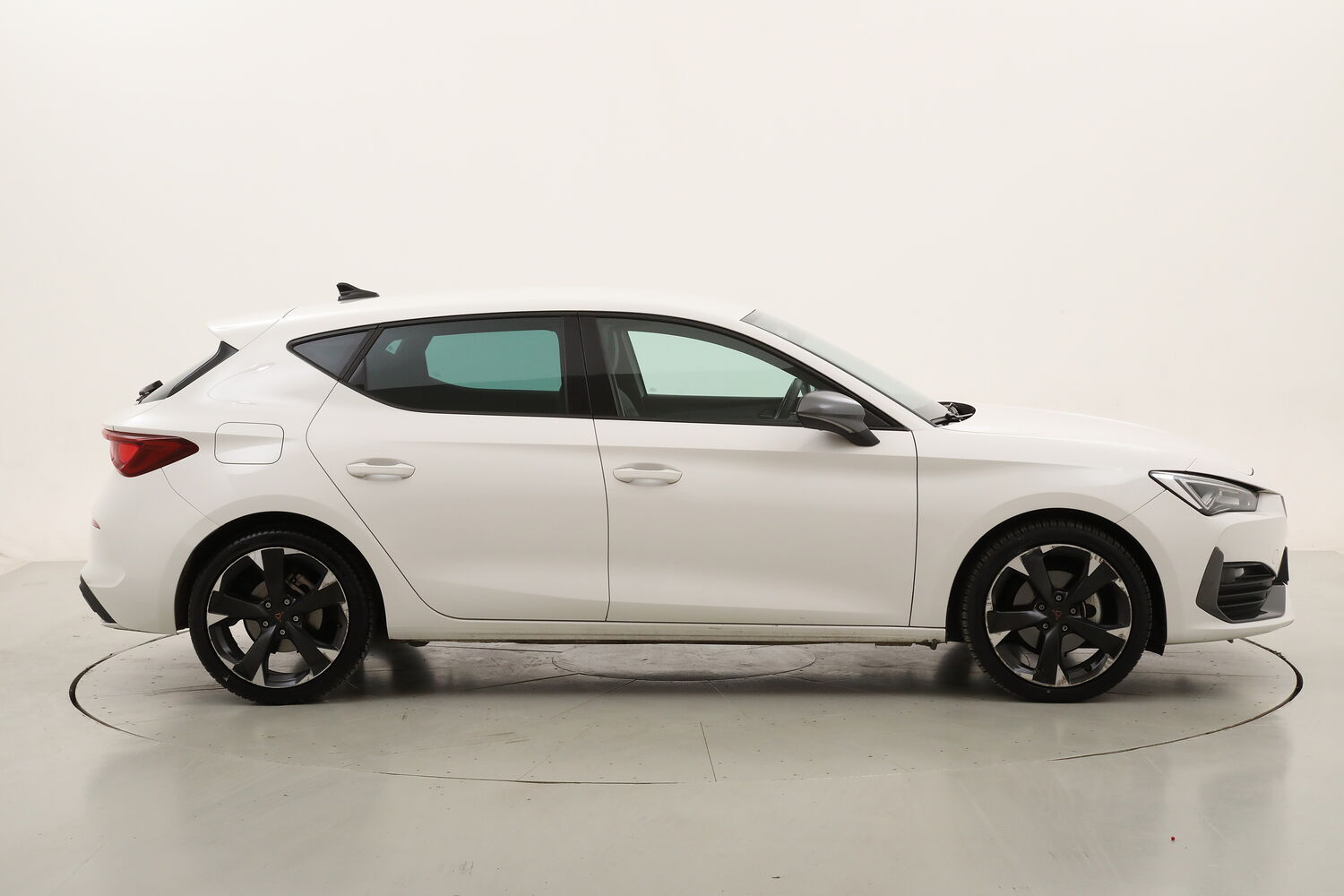 Cupra Leon Hybrid DSG usata del 2024 con 51.418 km