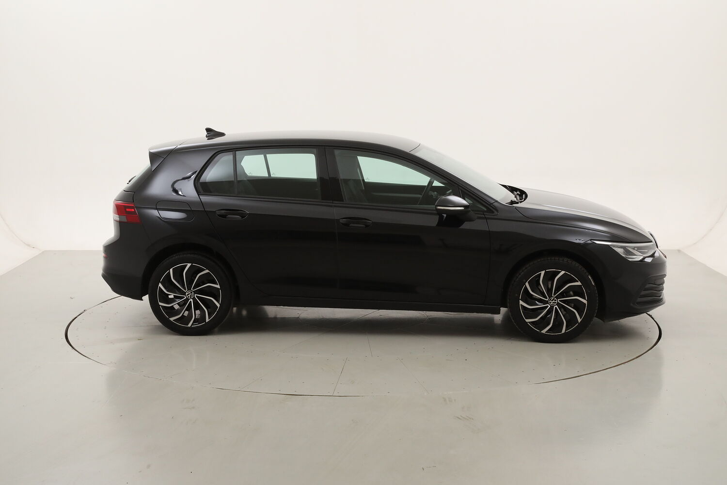 Volkswagen Golf Life DSG usata del 2022 con 87.791 km