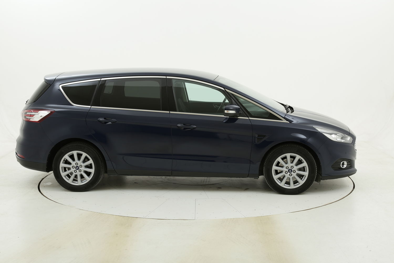 Ford S-Max Titanium Business Powershift - 7 posti usata del 2017 con 71.072 km