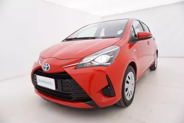 Toyota Yaris Hybrid Cool 1.5 Full Hybrid 101CV Automatico Visione frontale