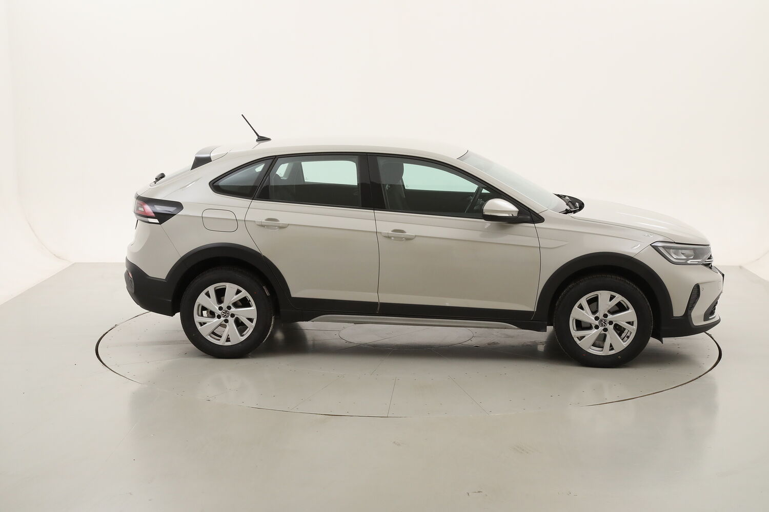 Volkswagen Taigo Life DSG usata del 2022 con 46.292 km