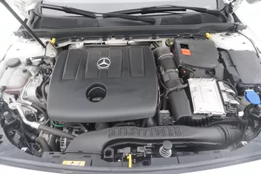 Mercedes Classe A 180d Business Extra 4p. 1.5 Diesel 116CV Automatico Vano motore