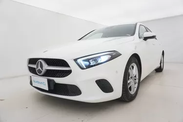 Mercedes Classe A 180d Business Extra 4p. 1.5 Diesel 116CV Automatico Visione frontale